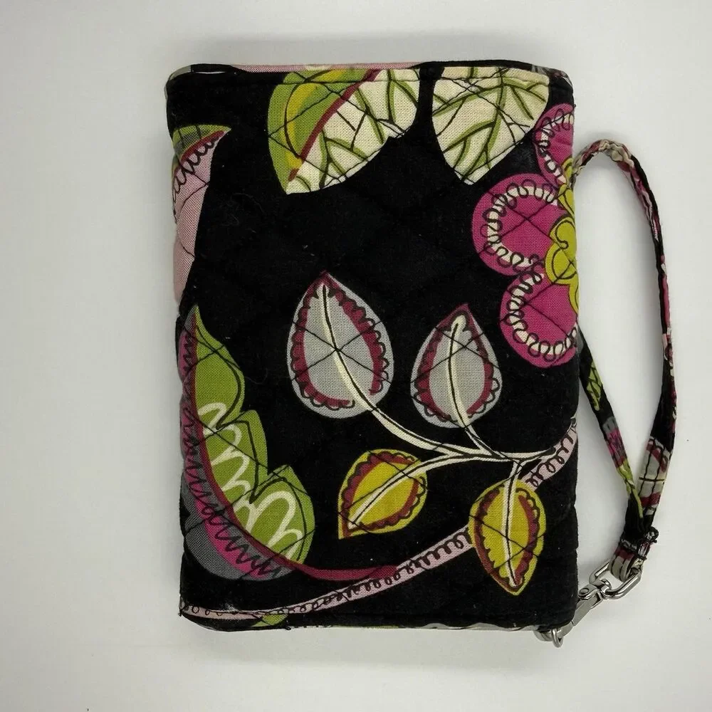 Vera Bradley Wallet Black Pink Turnlock Moon Blooms Quilted Zip Around